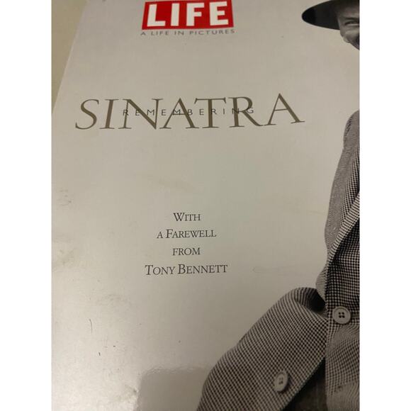 Frank Sinatra Life remembrance Soft cover with pics Vintage - Picture 6 of 12